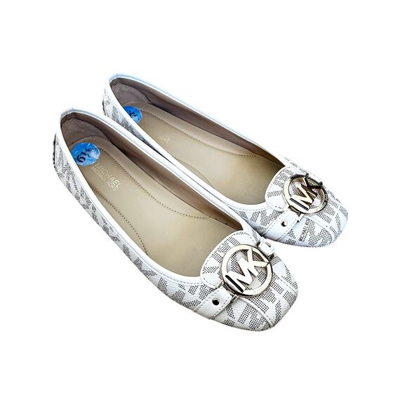 Michael Kors White Tan Monogram Flats Sz 6.5 - Picture 1 of 7